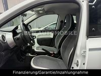 Gebraucht Renault Twingo LIMITED 71 PS (52 kW) 2018 Weiß Kleinwagen