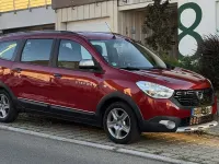 Gebraucht Dacia Lodgy Stepway 131 PS (96 kW) 2019 Rot Van / Kleinbus