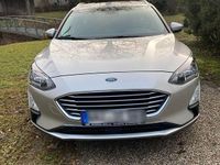 Gebraucht Ford Focus Trend 125 PS (91 kW) 2022 Silber Kombi