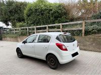 Gebraucht Opel Corsa 69 PS (50 kW) 2013 Weiß Kleinwagen