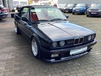 Gebraucht BMW 325 165 PS (121 kW) 1988 Schwarz Cabrio