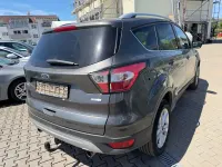 Gebraucht Ford Kuga Titanium 150 PS (110 kW) 2018 Grau SUV