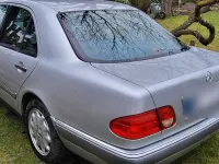Brugt Mercedes E280 204 HK (150 kW) 1998 Sølv Sedan