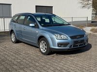 Gebraucht Ford Focus Ghia 101 PS (74 kW) 2006 Kombi