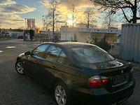 Gebraucht BMW 320 150 PS (110 kW) 2005 Schwarz Limousine