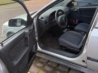 Gebraucht Opel Astra 101 PS (74 kW) 2002 Silber Limousine