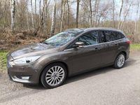Gebraucht Ford Focus 120 PS (88 kW) 2017 Braun Kombi