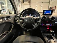 Gebraucht Audi A3 110 PS (80 kW) 2014 Weiß Limousine