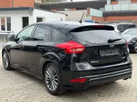 Usata Ford Focus ST-Line 182 CV (133 kW) 2017 Nero Berlina