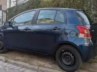 Gebraucht Toyota Yaris 69 PS (50 kW) 2011 Blau Kleinwagen