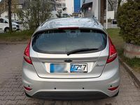 Gebraucht Ford Fiesta 44 PS (32 kW) 2009 Silber Kleinwagen