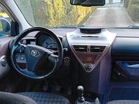 Gebraucht Toyota iQ 68 PS (50 kW) 2008 Weiß Kleinwagen