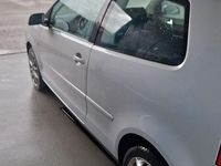 Gebraucht VW Polo Basis 75 PS (55 kW) 2003 Silber Kleinwagen