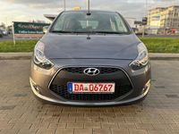 Gebraucht Hyundai ix20 90 PS (66 kW) 2017 Grau Kleinwagen