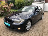 Gebraucht BMW 320 170 PS (125 kW) 2008 Monacoblau metallic Limousine
