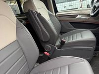 Second-hand VW Multivan Style 150 CP (110 kW) 2025 Negru Monovolum