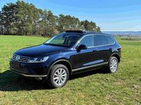 Gebraucht VW Touareg Exclusive 262 PS (192 kW) 2016 Blau SUV