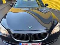 Gebraucht BMW 740 Shadowline 306 PS (225 kW) 2010 Grau Limousine