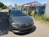 Gebraucht Opel Astra Edition 105 PS (77 kW) 2017 Plat.anthr./rogrey/0j:silbergr Kleinwagen
