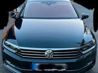 Gebraucht VW Passat Highline 150 PS (110 kW) 2015 Schwarz Kombi