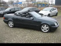 Gebraucht Mercedes CLK230 AMG 193 PS (141 kW) 2000 Blau Cabrio