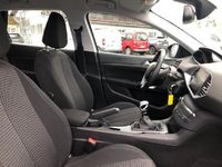 Gebraucht Peugeot 308 Active 131 PS (96 kW) 2018 Lack grau artense/metalliclac Kombi