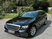 Gebraucht Mercedes E200 184 PS (135 kW) 2018 Schwarz Kombi