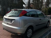 Gebraucht Ford Focus 75 PS (55 kW) 1999 Silber Kleinwagen