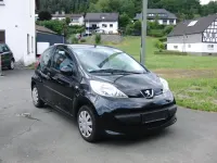 Gebraucht Peugeot 107 68 PS (50 kW) 2009 Schwarz Kleinwagen