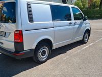 Gebraucht VW Transporter 150 PS (110 kW) 2018 Silber Van