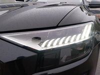 Gebraucht Audi Q8 Ambiente 231 PS (169 kW) 2023 Mythosschwarz metallic SUV