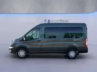 Gebraucht Ford Transit Trend 150 PS (110 kW) 2023 Magnetic metallic Kombi