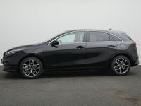 Gebraucht Kia Ceed 140 PS (102 kW) 2025 Zilinaschwarz metall Kleinwagen