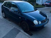 Second-hand VW Polo 2002 Albastru Hatchback