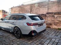 Gebraucht BMW 520 Performance 197 PS (144 kW) 2025 Grau Limousine