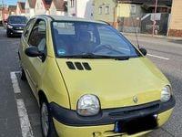 Gebraucht Renault Twingo Initiale 58 PS (42 kW) 1999 Gelb Kleinwagen