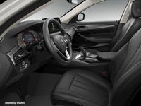 Gebraucht BMW 520 Efficient Dynamics 190 PS (139 kW) 2023 Weiß Kombi