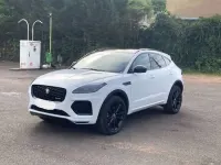 Käytetty Jaguar E-Pace R-Dynamic 250 HP (183 kW) 2023 Valkoinen Katumaasturi