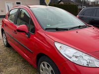 Gebraucht Peugeot 207 95 PS (69 kW) 2009 Rot Kleinwagen