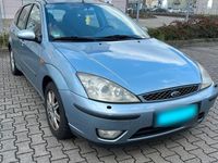 Gebraucht Ford Focus Ghia 101 PS (74 kW) 2003 Blau Kleinwagen