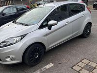 Gebraucht Ford Fiesta Trend 60 PS (44 kW) 2011 Kleinwagen