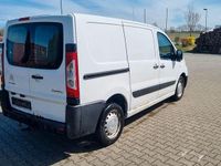 Gebraucht Citroën Jumpy 128 PS (94 kW) 2015 Weiß Van / Kleinbus