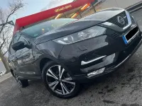 Gebraucht Nissan Qashqai 116 PS (85 kW) 2018 Schwarz SUV