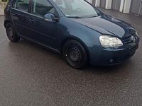 Second-hand VW Golf V 105 CP (77 kW) 2007 Albastru Berlinǎ