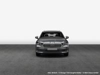 Neu Skoda Superb Selection 150 PS (110 kW) 2026 Grau Kombi