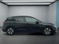 Gebraucht VW Golf VIII 150 PS (110 kW) 2025 Schwarz Kleinwagen