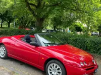 Gebraucht Alfa Romeo Spider 144 PS (105 kW) 1999 Rot Cabrio