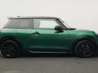 Gebraucht Mini John Cooper Works 231 PS (169 kW) 2025 Grün Kleinwagen