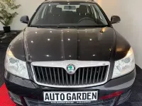 Gebraucht Skoda Octavia Active 105 PS (77 kW) 2012 Schwarzmagic perleffekt Kombi