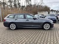 Gebraucht BMW 318 Advantage 156 PS (114 kW) 2021 Grau Kombi